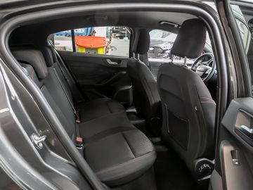 Ford Focus 1.0 ST-Line Kamera Parkautomatik Navi ACC
