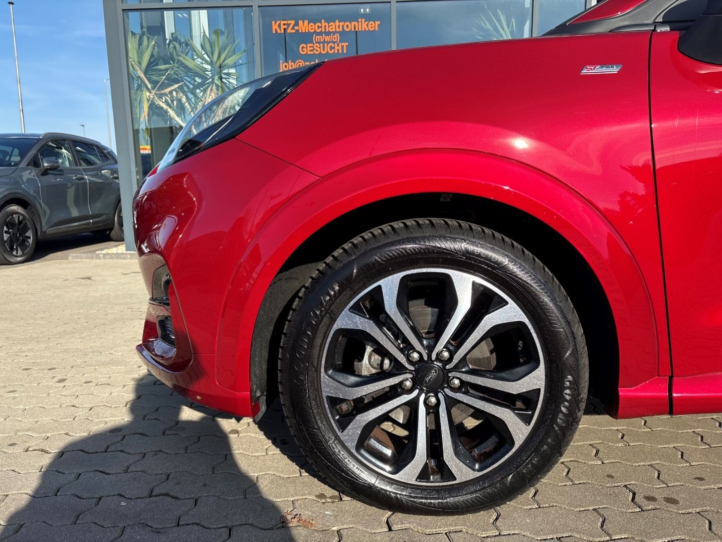 Fahrzeugabbildung Ford Puma ST-Line Navi LED DAB SHZ LenkradHZG Keyless