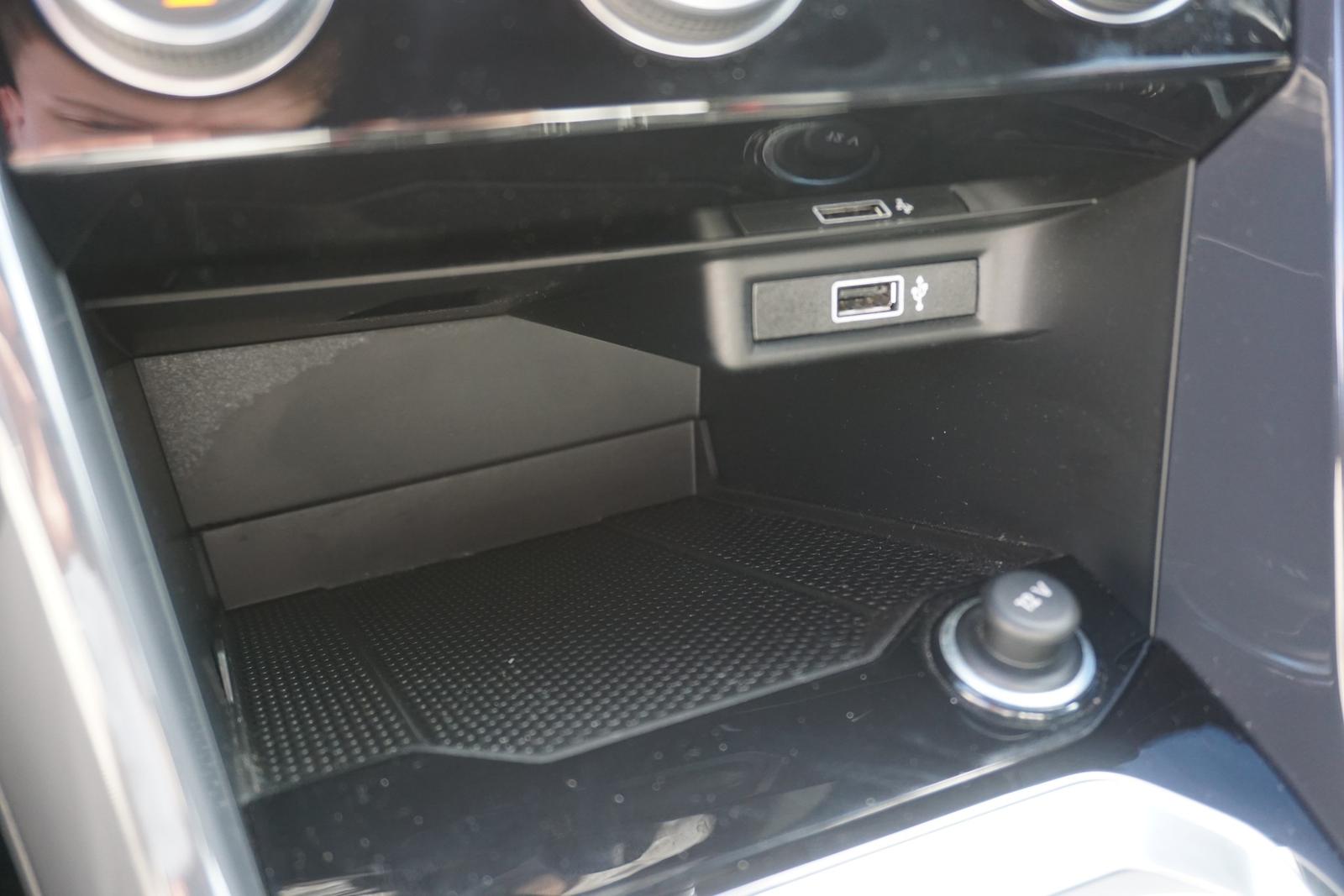 Volkswagen T-Roc 1.5 TSI R-Line DSG LED Navi ACC AHK DAB