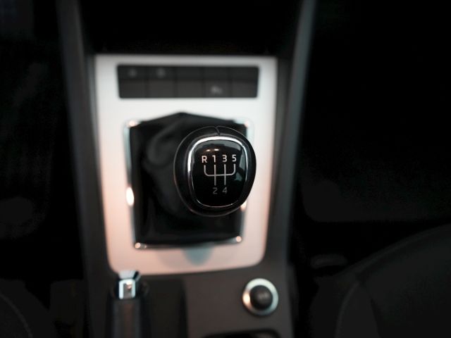 Octavia COMBI AMBITION TDI+NAVI+SITZHEIZUNG+PARK