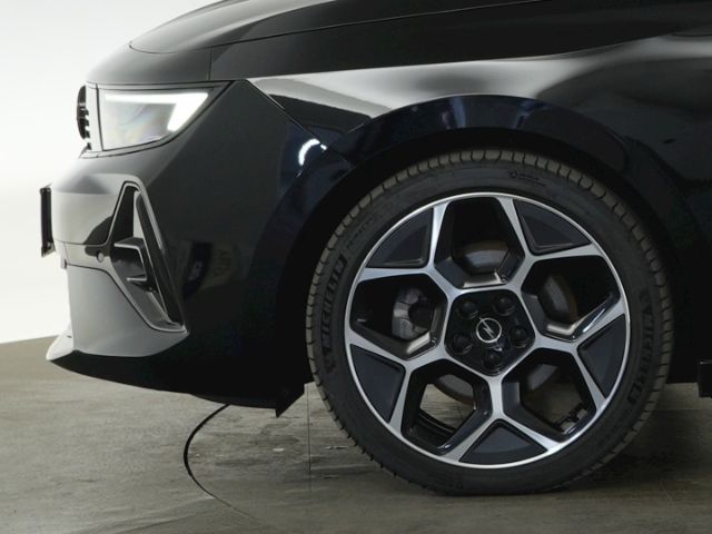 Astra L ST ULTIMATE AT+NAVI+360 GRAD KAMERA+SCHI