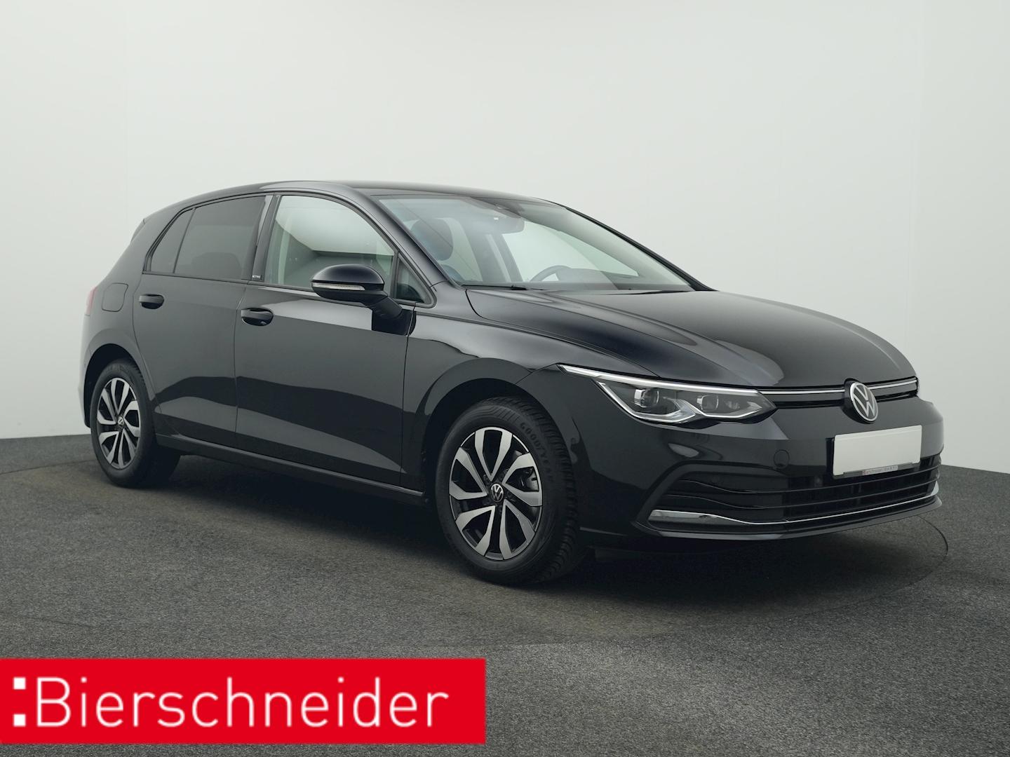 Volkswagen Golf 8 1.5 TSI Active LED+ NAVI ACC STANDHZG
