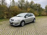 Toyota Auris 1.6 VVT-i Sol Sol - Toyota Auris: 3 Türen