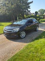 Opel Astra H GTC Edition Mufu Lichtsensor Alufelgen - Opel Astra aus 2007: Gtc