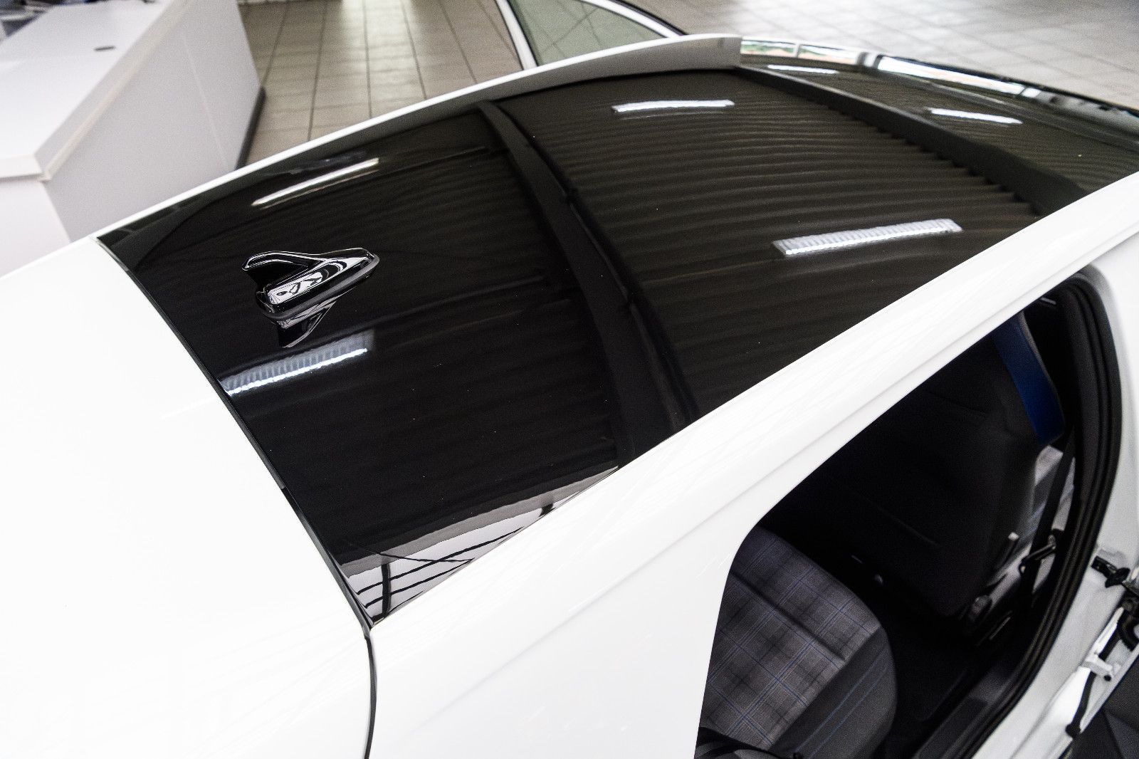 Fahrzeugabbildung Volkswagen Golf GTE BLACK-STYLE+ IQ-LIGHT