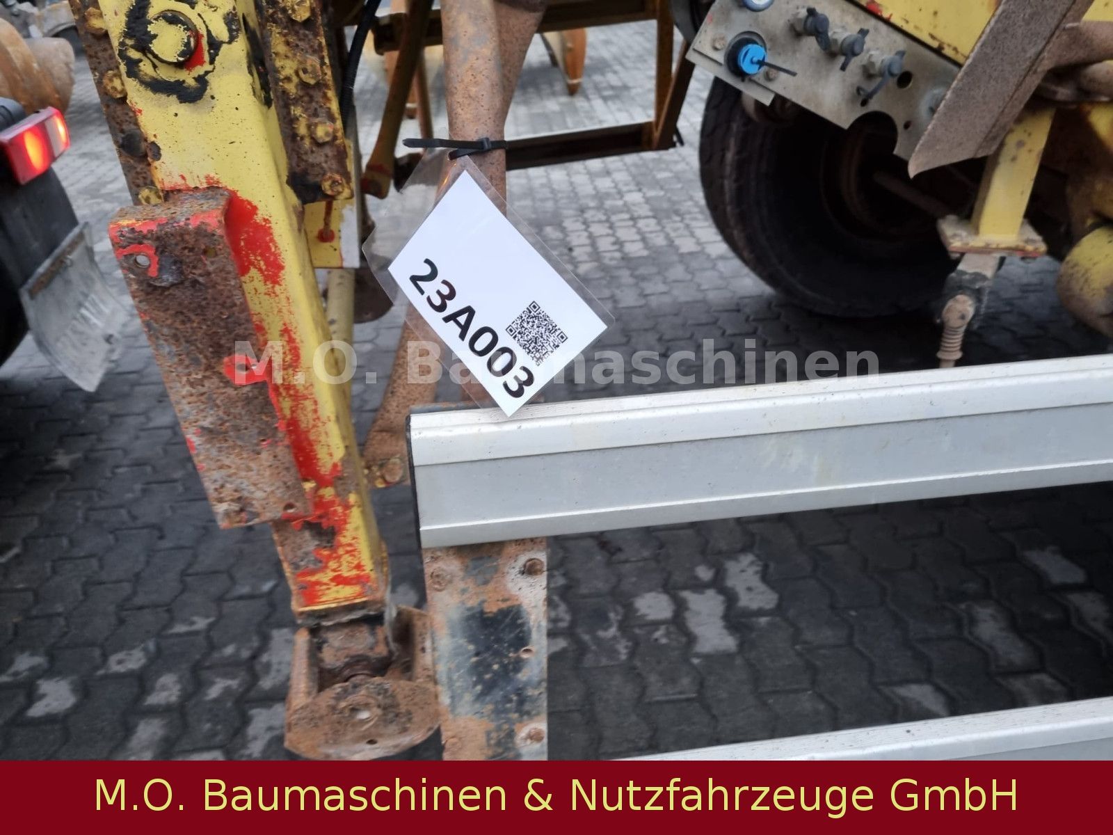 Fahrzeugabbildung Kaiser Robuste S330 2V / Luftfederung / 2 Achser