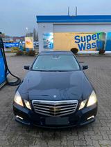 Mercedes-Benz Mercedes E Klasse W212 32300 - Mercedes-Benz 230 Gebrauchtwagen in Hamburg