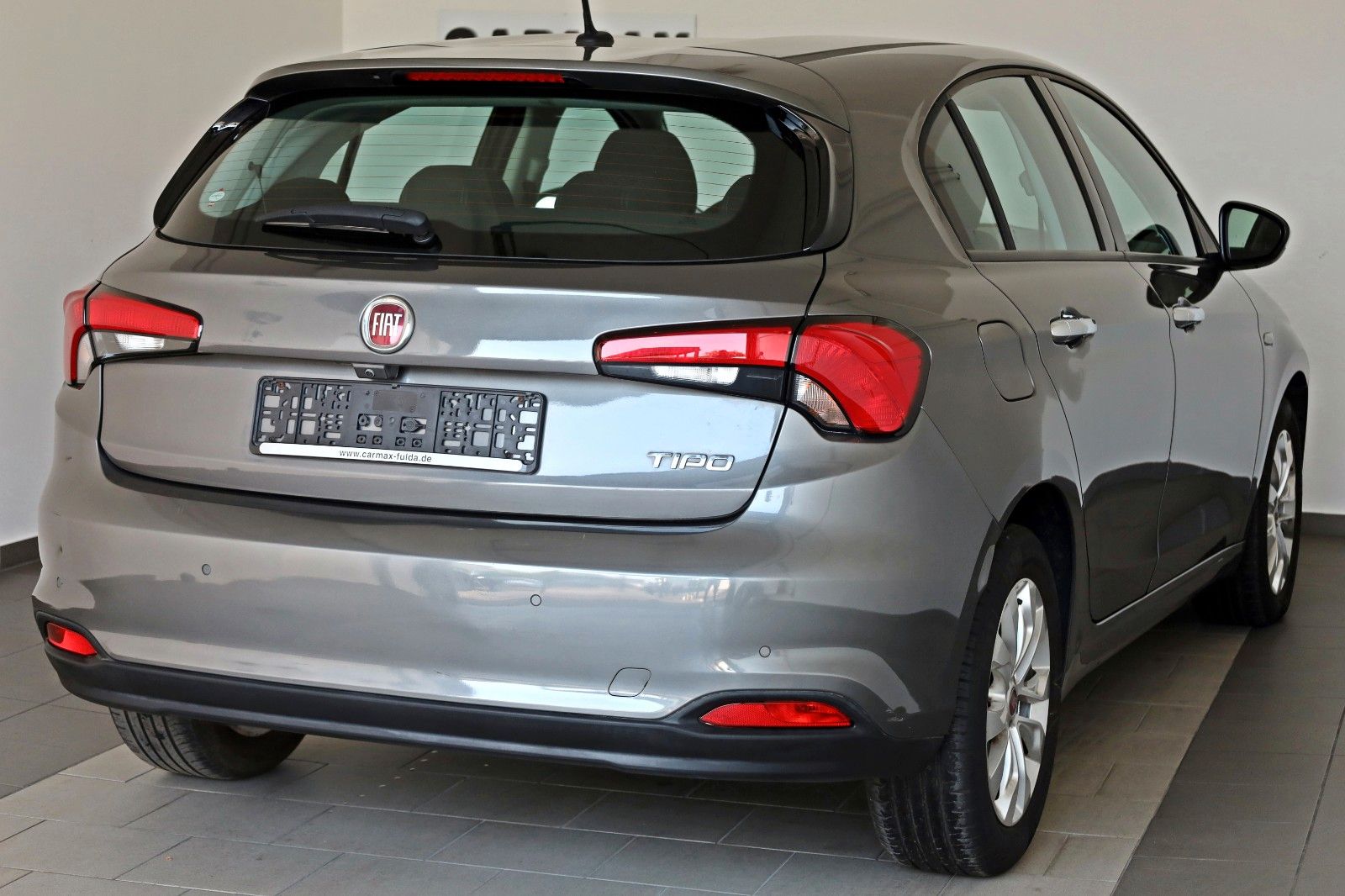 Fahrzeugabbildung Fiat Tipo Lounge Navi,Kamera,SH,PDC,SR+WR