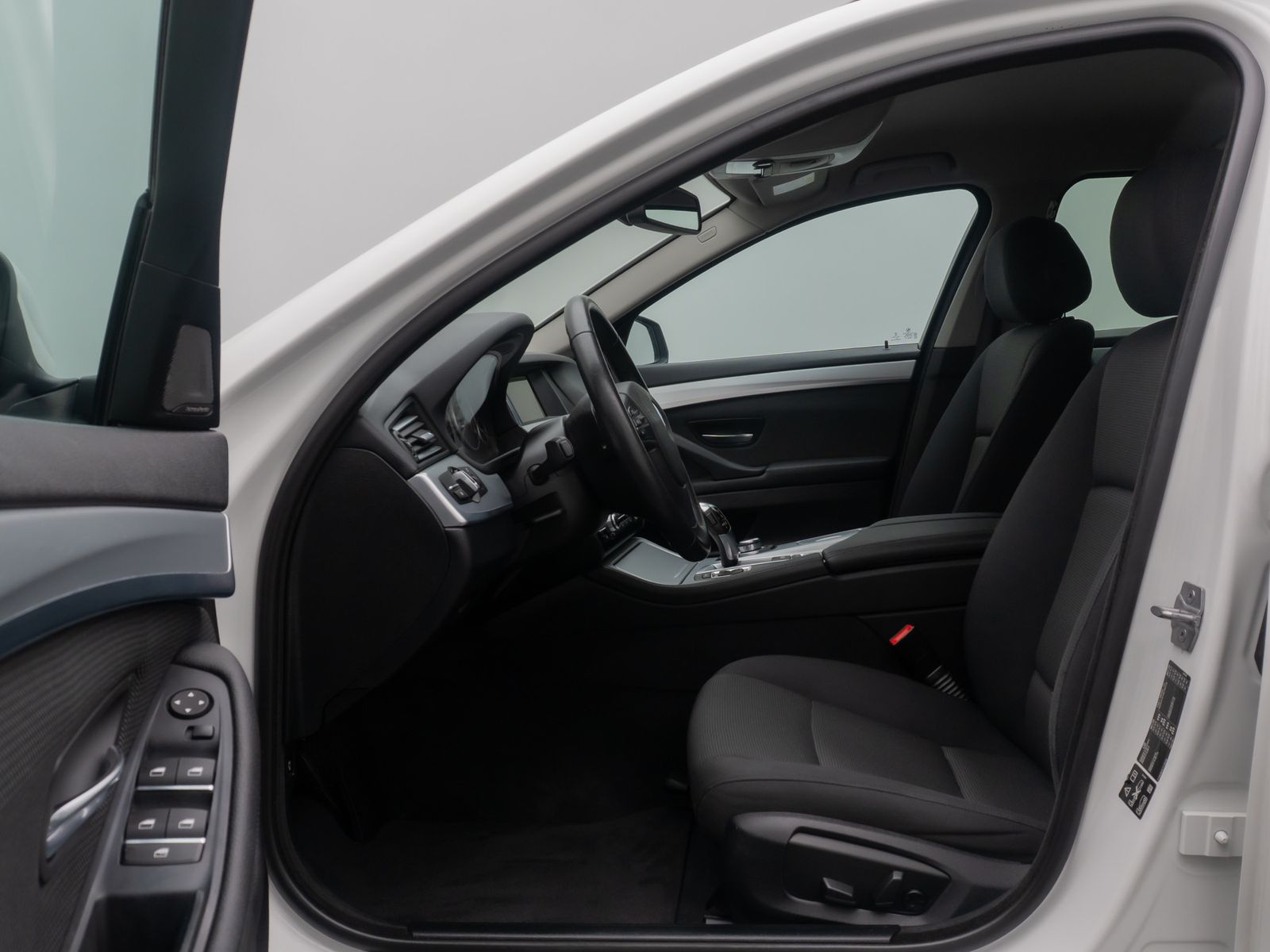 Fahrzeugabbildung BMW 525d xD H/K AHK 4xKlima GeschwindigReg PDC