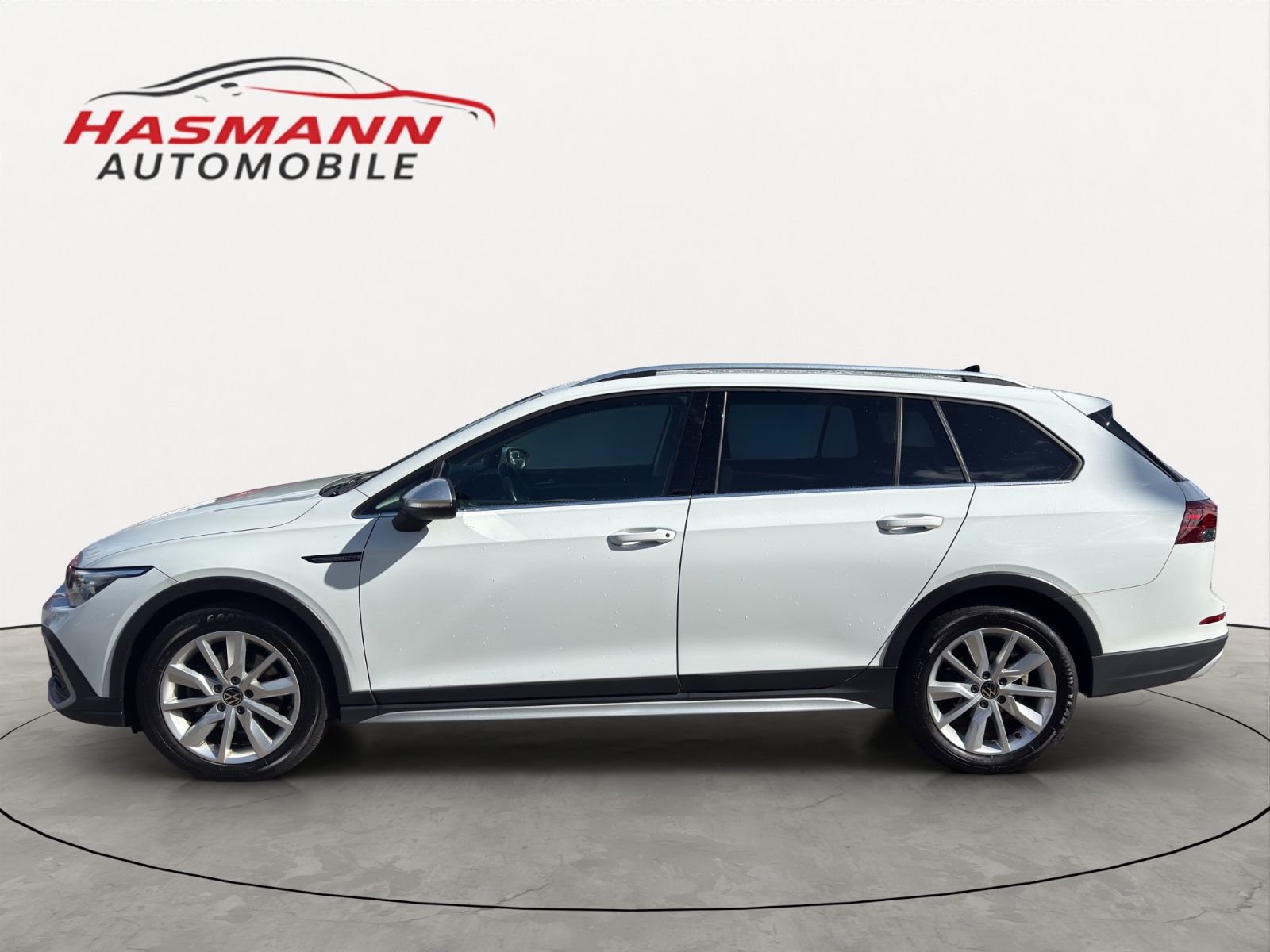 Golf VIII Variant Alltrack 4Motion*NAVI*1.HAND*