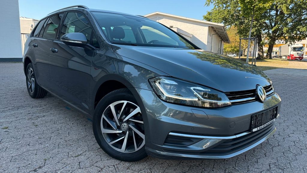 Image of Volkswagen Golf