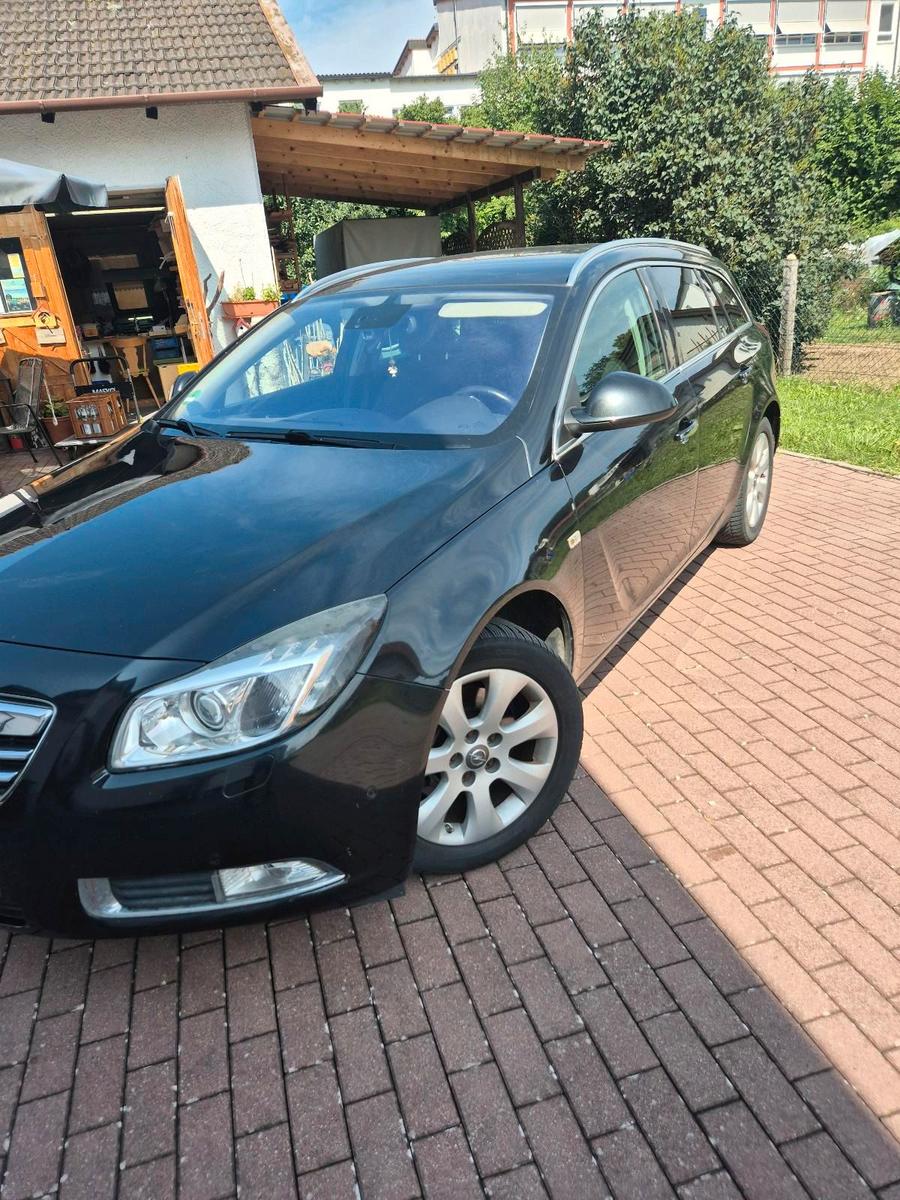 Opel Insignia 2013 — rear view