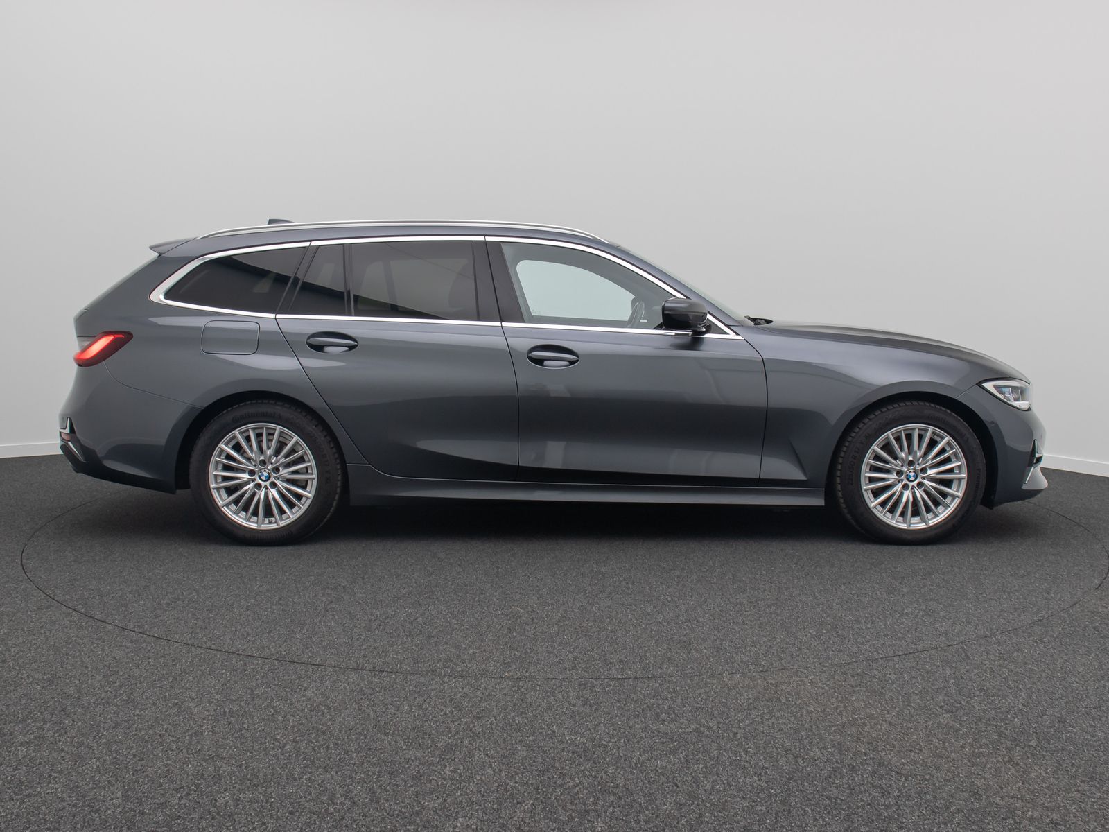 Fahrzeugabbildung BMW 320d xD Luxury Line Panorama Laser HUD DAB H/K