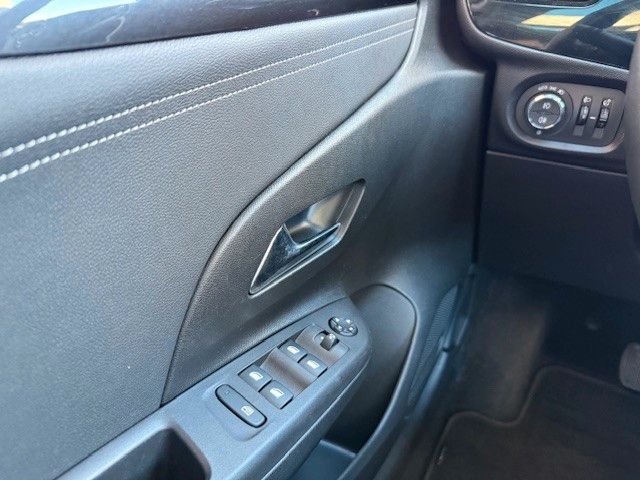 Fahrzeugabbildung Opel Corsa-e Elegance Elektro 136PS Panorama!