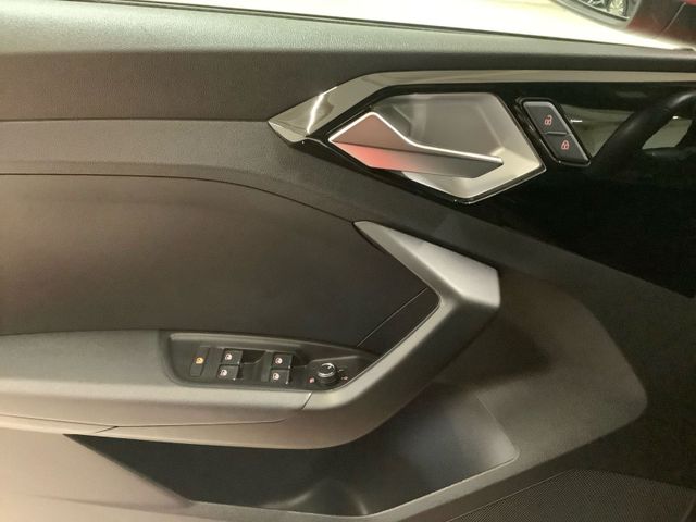 A1 citycarver 30 TFSI S tronic,Kamera,LED,PDC Pl