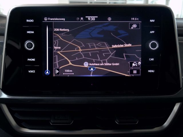 Fahrzeugabbildung Volkswagen T-Roc Style 1.5 TSI DSG | LED RFK ACC