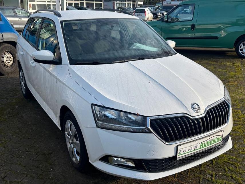 Skoda Fabia Combi Active, Klima. CARPLAY