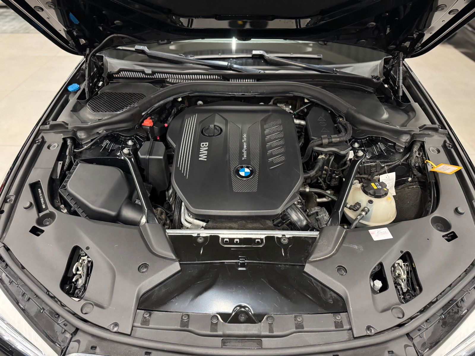 Fahrzeugabbildung BMW 530D Touring Sport Line Voll+AHK+Garantie