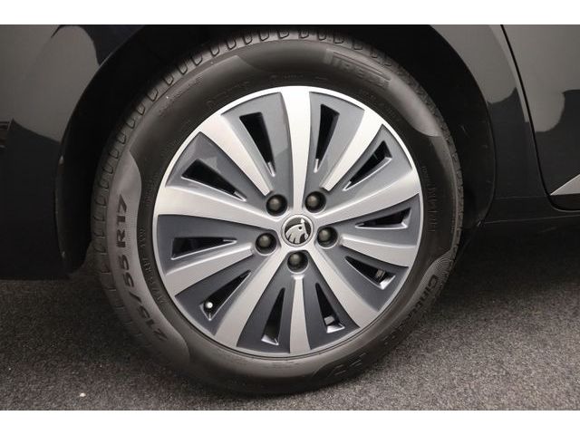 Fahrzeugabbildung SKODA Superb Combi Ambition LED ACC Navi DSG