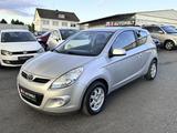 Hyundai i20 Edition+ 77PS Klima 2.Hand *SEHR VIEL NEU*