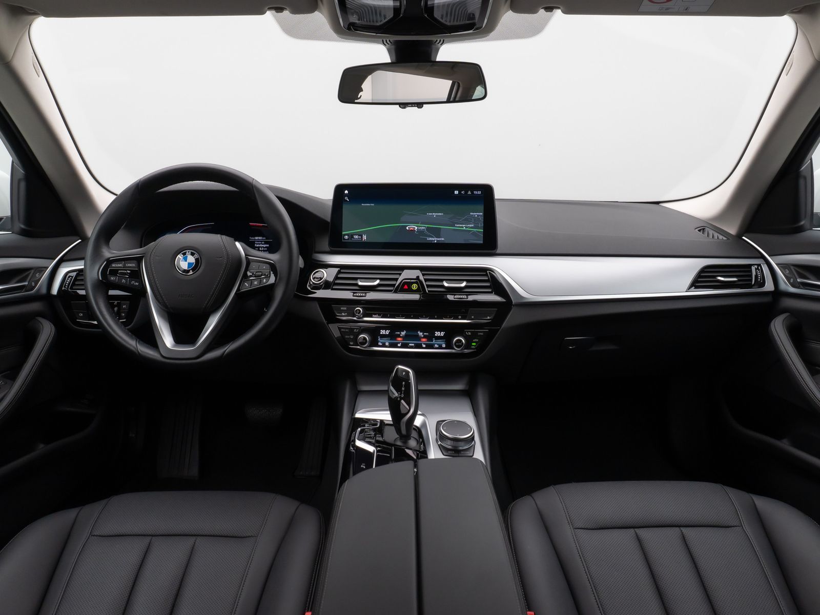 Fahrzeugabbildung BMW 520d Kamera DAB Leder 4xKlima AHK Alarm Sport
