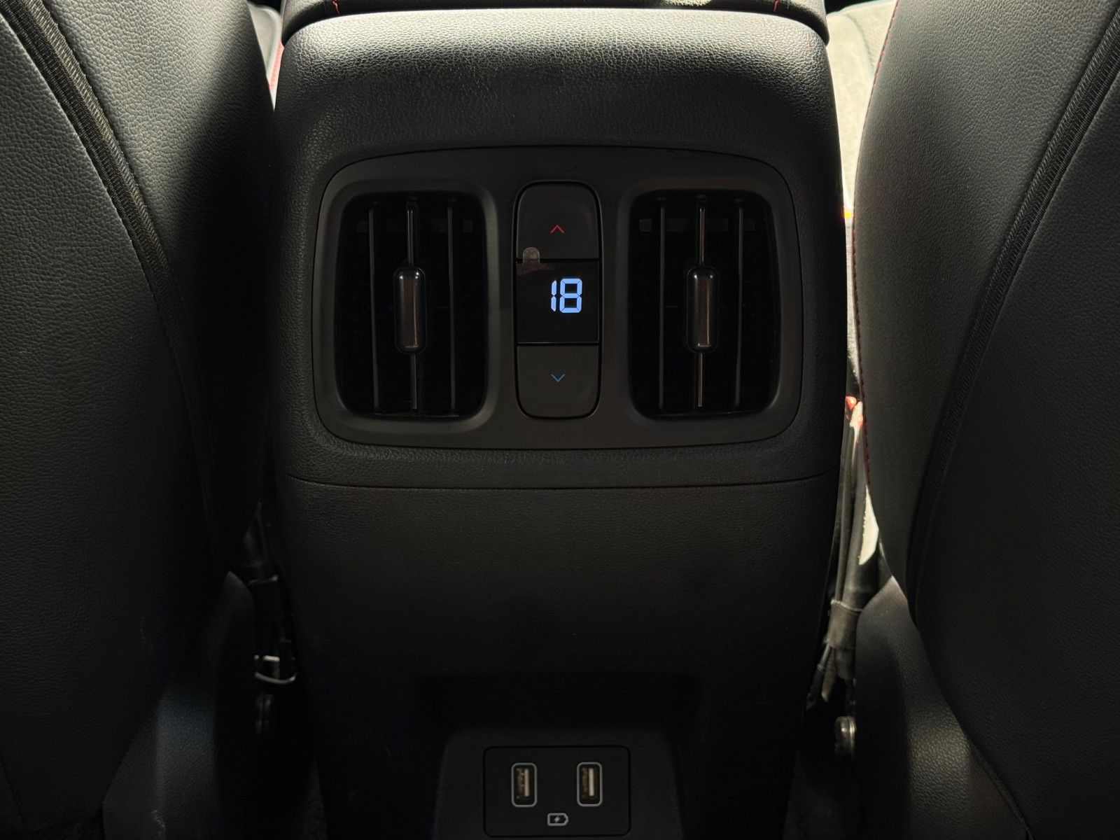 Fahrzeugabbildung Hyundai Tucson 1.6 T-GDI N Line PHEV 4WD KRELL Cam CarPl