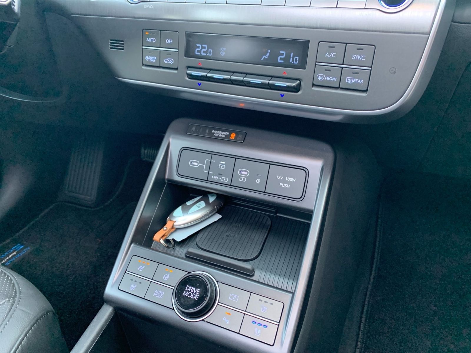 Fahrzeugabbildung Hyundai KONA Prime Elektro 65,4 kWh Sitz el.SD BOSE Assi