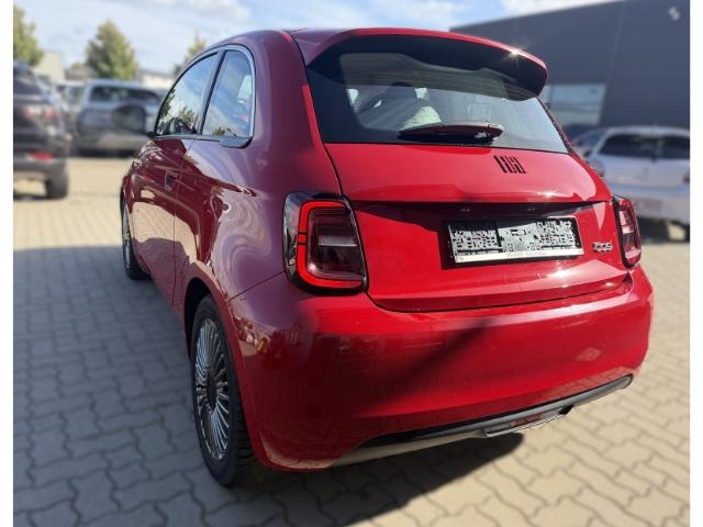 Fiat 500e Red *Apple Car Play *Tempomat
