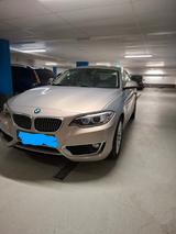 BMW 220i Coupé Luxury Line B48B20-Motor mit 184ps - mit Benzin-Antrieb: Coupe, Beige
