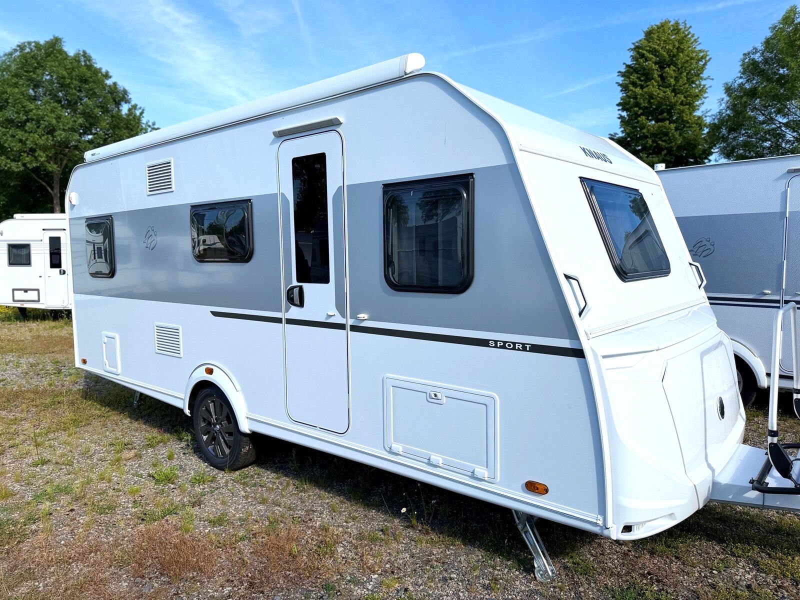 Fahrzeugabbildung Knaus Sport 500 KD Markise Etagenbett Design Paket