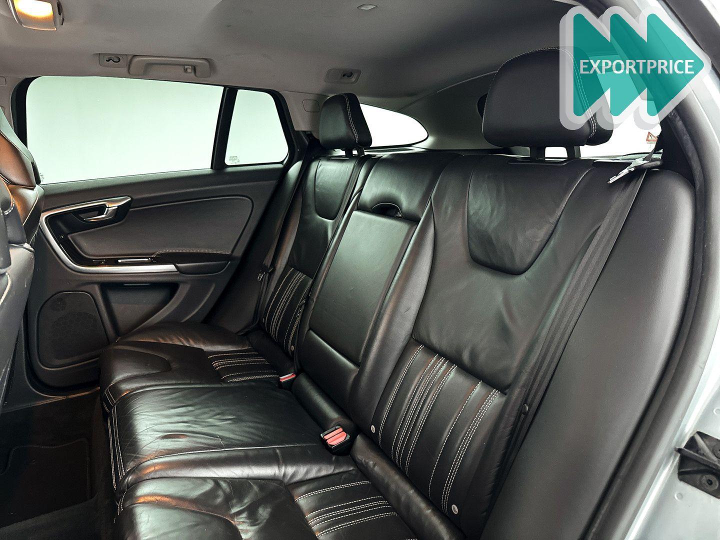 Volvo V60 2013 — photo 11
