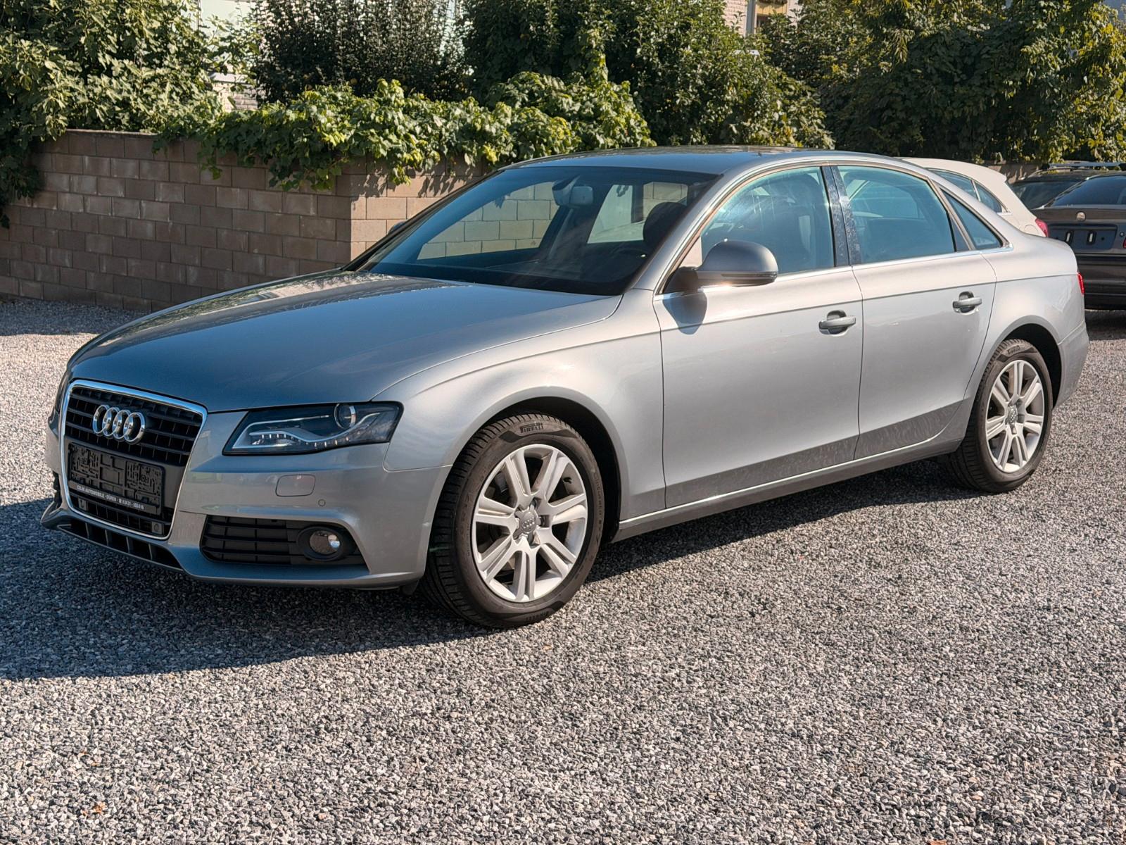 Audi A4 Lim. Ambiente 2.0 Automatik+Xenon+PDC+Klima