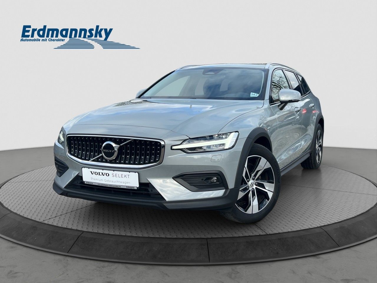 Volvo V60 B4 Cross Country AWD Plus FSH Keyless LHZ foto 1