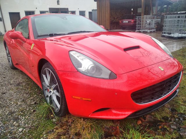 Ferrari California 4.3 V8 4-Sitzer 490 PS Cabrio !