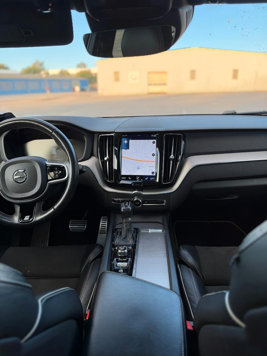 Volvo XC60 T5 AWD R Design Geartronic R Design
