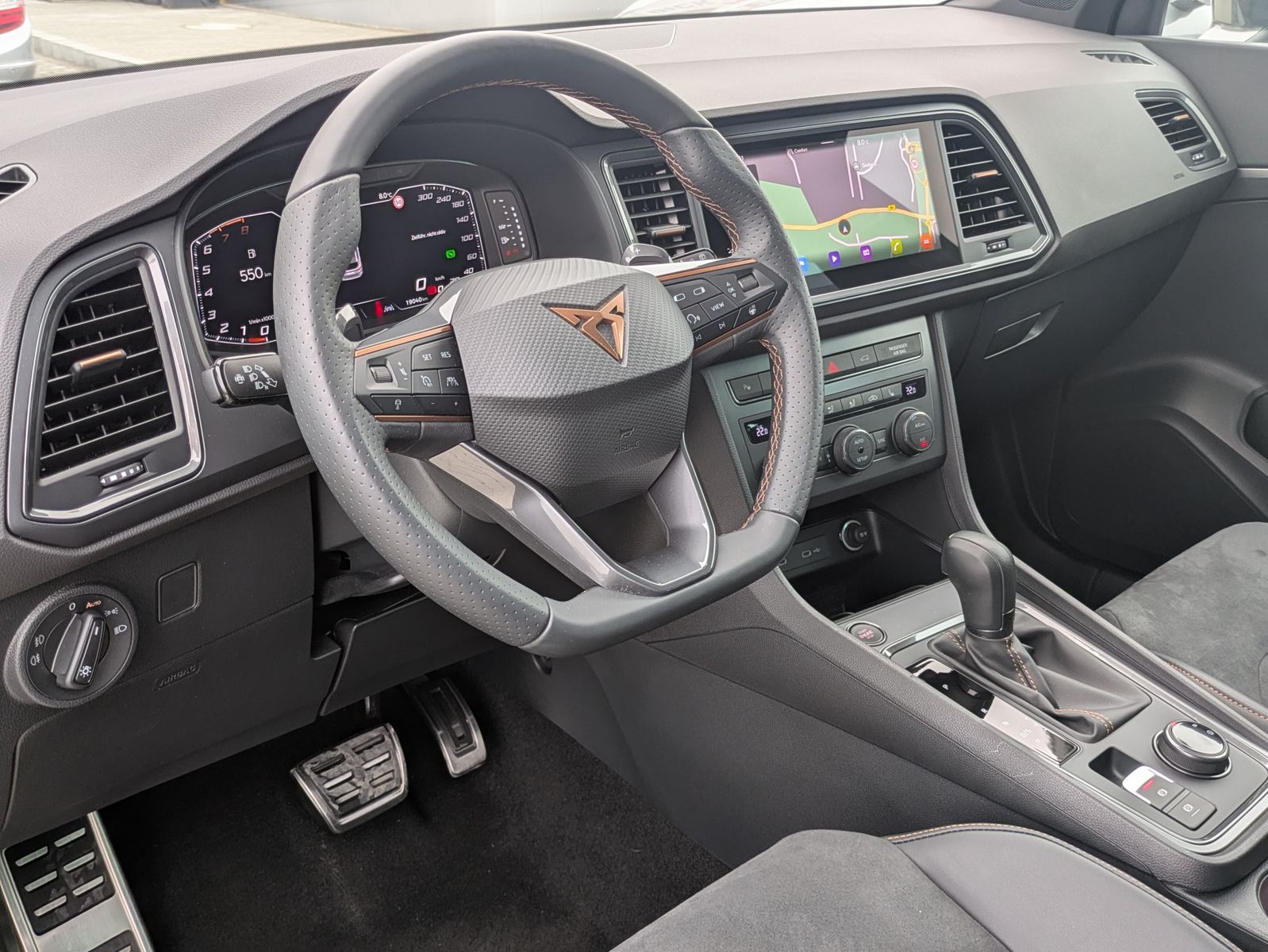Fahrzeugabbildung CUPRA Ateca 1.5 TSI DSG AHK*LED*ACC*APP*KAMERA*19"