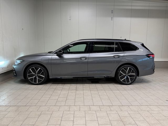 Passat Variant R-Line 1.5 TSI eHybrid DSG ACC PA