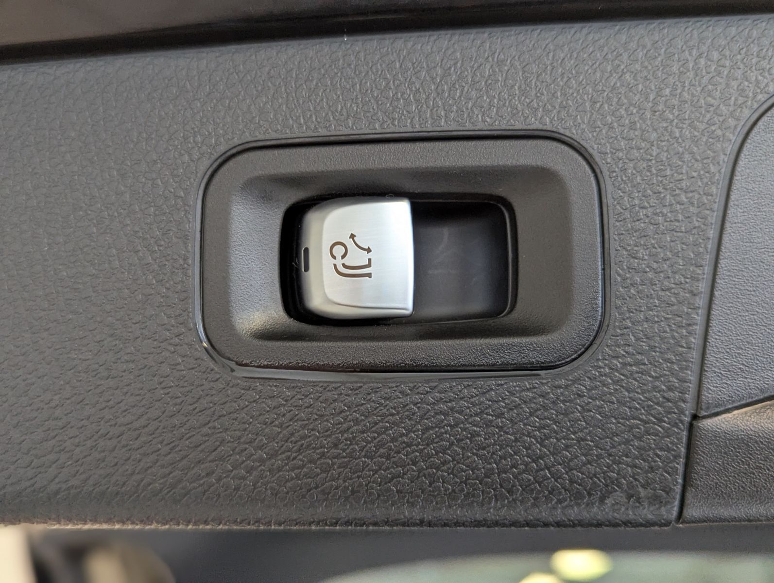 MERCEDES-BENZ GLC 200 4M Business MBUX LED High Temp. AHK 19" - Image 17