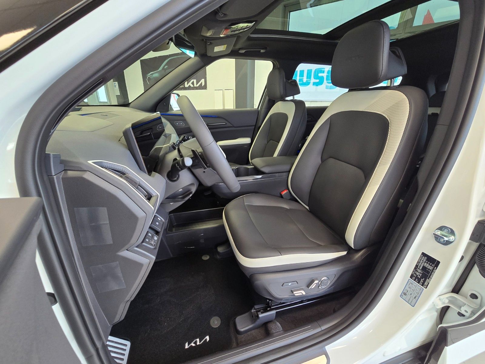 Fahrzeugabbildung Kia EV5 81 kWh GT-Line Launch Glasdach Drive