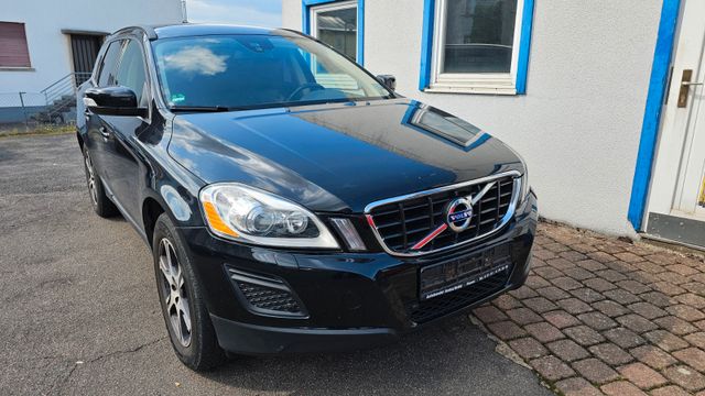 Volvo XC 60 XC60 Momentum 2WD