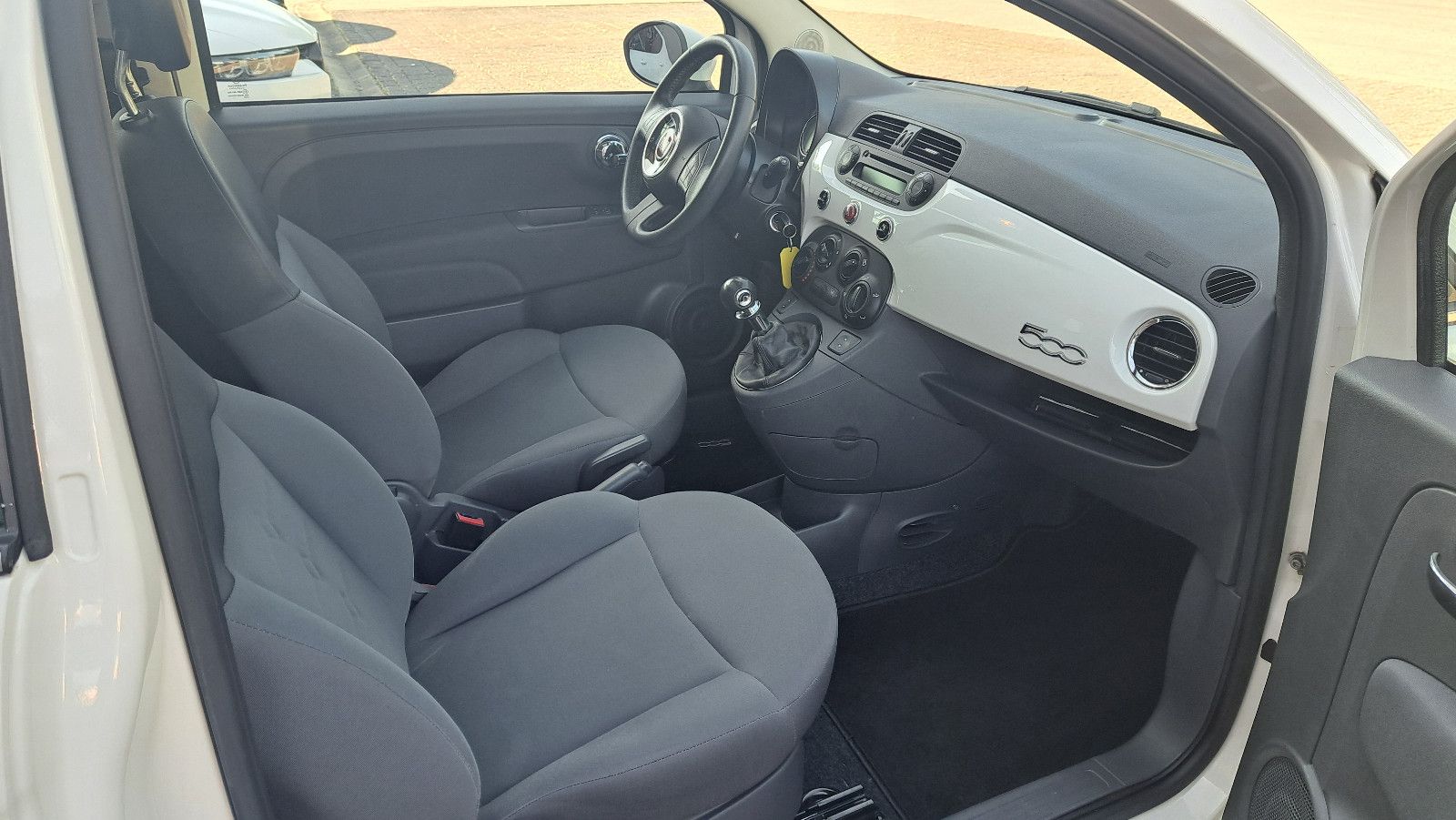 Fahrzeugabbildung Fiat 500 Lounge