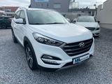Hyundai Tucson1.6 Advantage 4WDNavi Cam LED AHK - Hyundai TUCSON Gebrauchtwagen in Stuttgart