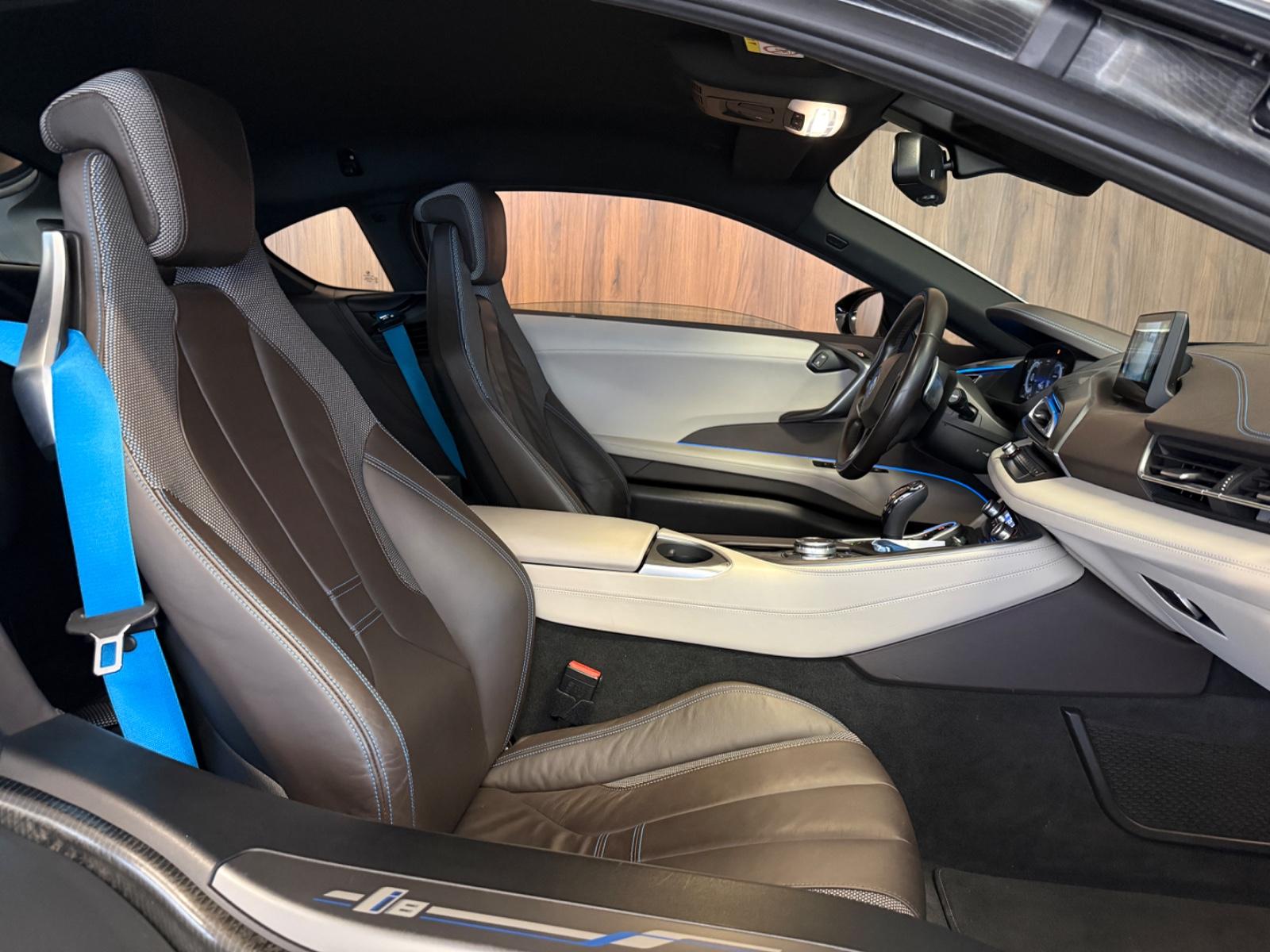 BMW i8 Coupe Pure Impulse°LED°VC°Kamera°HUD°H&K°