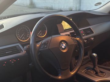 BMW 520 - 7