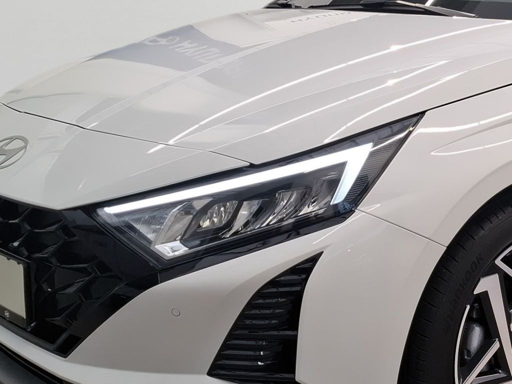 Fahrzeugabbildung Hyundai i20 FL (MY25) 1.0 T-GDI (100 PS) 6-MT 2WD Prime