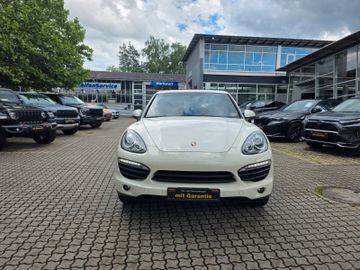Porsche Cayenne - 2
