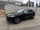 Volvo XC60 D4 AWD R Design Geartronic R Design - Volvo XC60 Gebrauchtwagen in Stuttgart