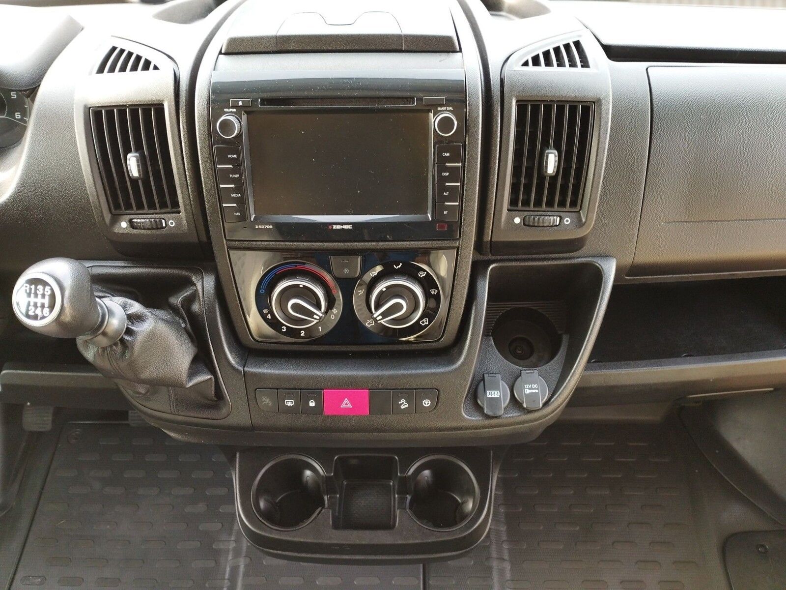 Fahrzeugabbildung Forster I 726 VB