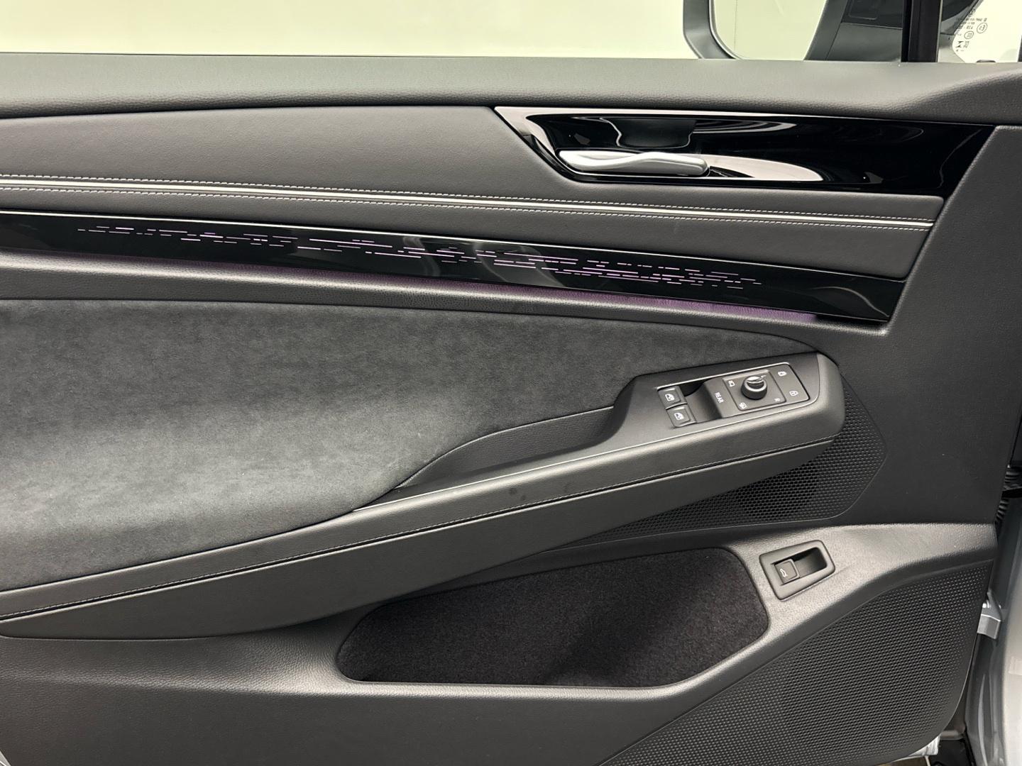 Volkswagen ID.7 Tourer Pro S AHK Matrix Pano HuD 360°Kam