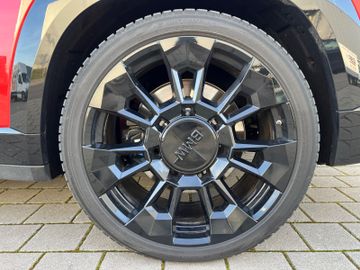 BMW XM - 7